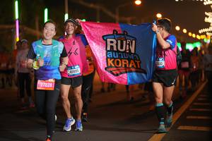 BIB: 77226, 40995, 0610
                            <button type="button" onclick="openModal(20922221)" class="btn btn-primary btn-sm float-right btn-popup" data-toggle="modal" data-target=".modal-high-quality">
                        <i class="fas fa-shopping-cart"></i> Add to Cart
                    </button>
                                            <button type="button" onclick="isThisMe(20922221, true)" class="btn btn-success btn-sm float-right btn-popup btn-isme hidden" data-toggle="tooltip" data-placement="bottom" title="นี่คือรูปของคุณใช่ไหม คลิกที่นี่เพื่อเอาเข้าอัลบั้ม">
                        <i class="fas fa-plus"></i> Add to album
                    </button>
                    <button type="button" onclick="isThisMe(20922221, false)" class="btn btn-warning btn-sm float-right btn-popup btn-isnotme hidden">
                        <i class="fas fa-ban"></i> Remove from album
                    </button>